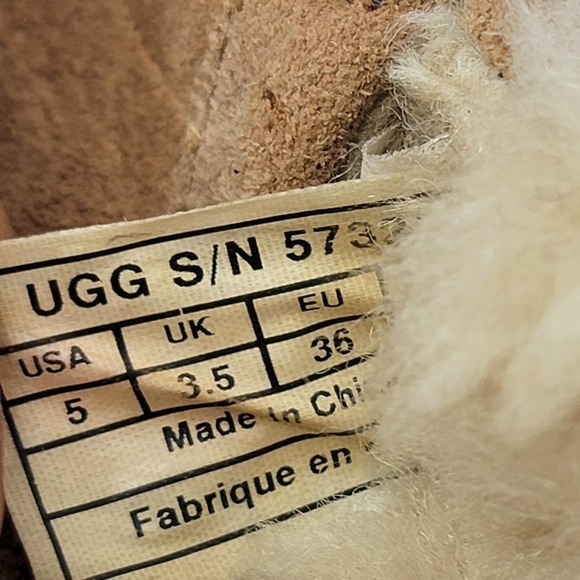 UGG Camel Color Loafer Fur interior - Picture 11 of 15